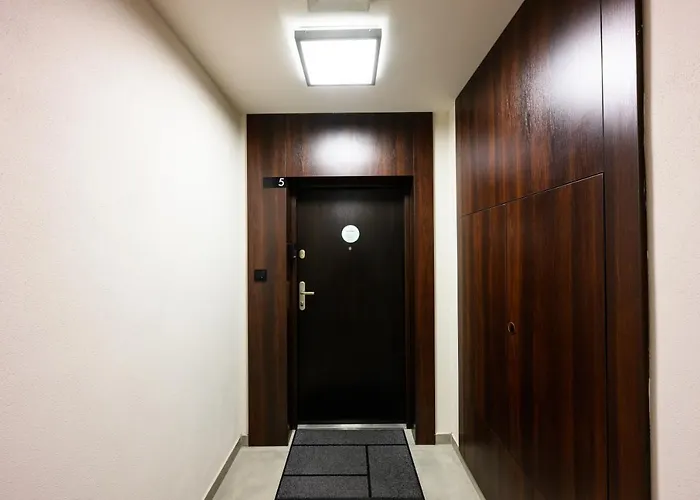 Native Masarska 8/5 شقة