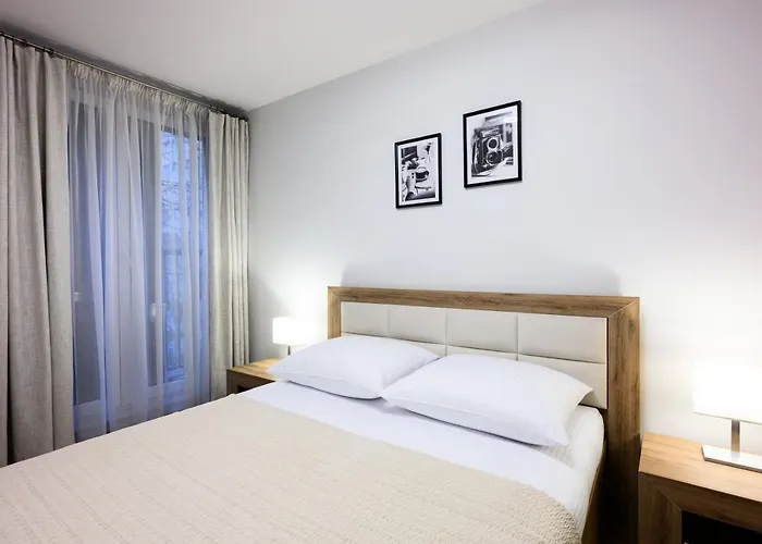 Native Masarska 8/5 شقة *